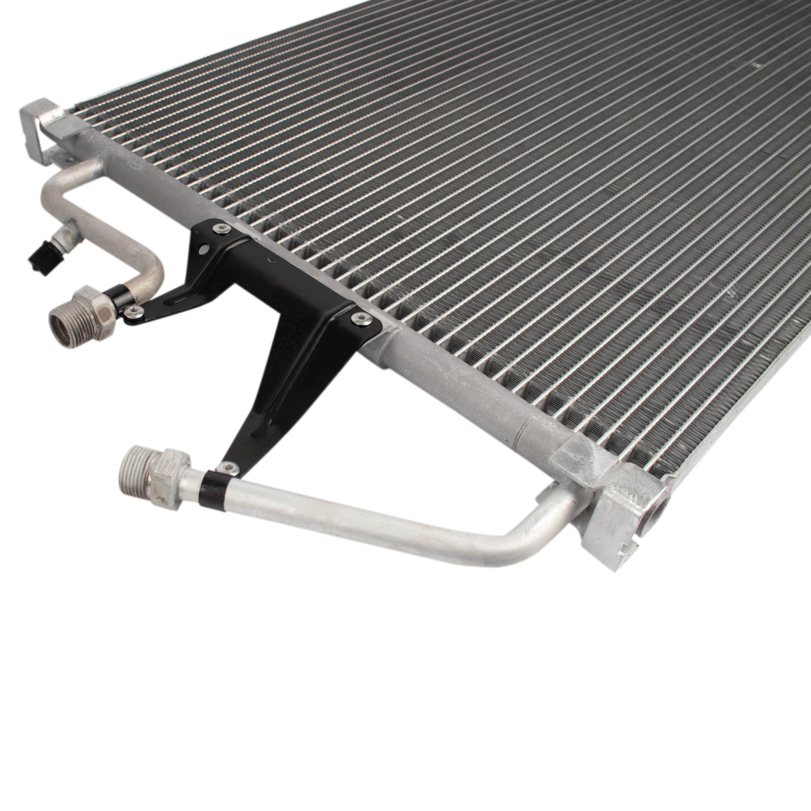 TRQ A/C Condenser for 96-99 Chevrolet C1500 Suburban 96-99 C2500 Suburban K1500 K2500 Tahoe GMC C1500 C2500