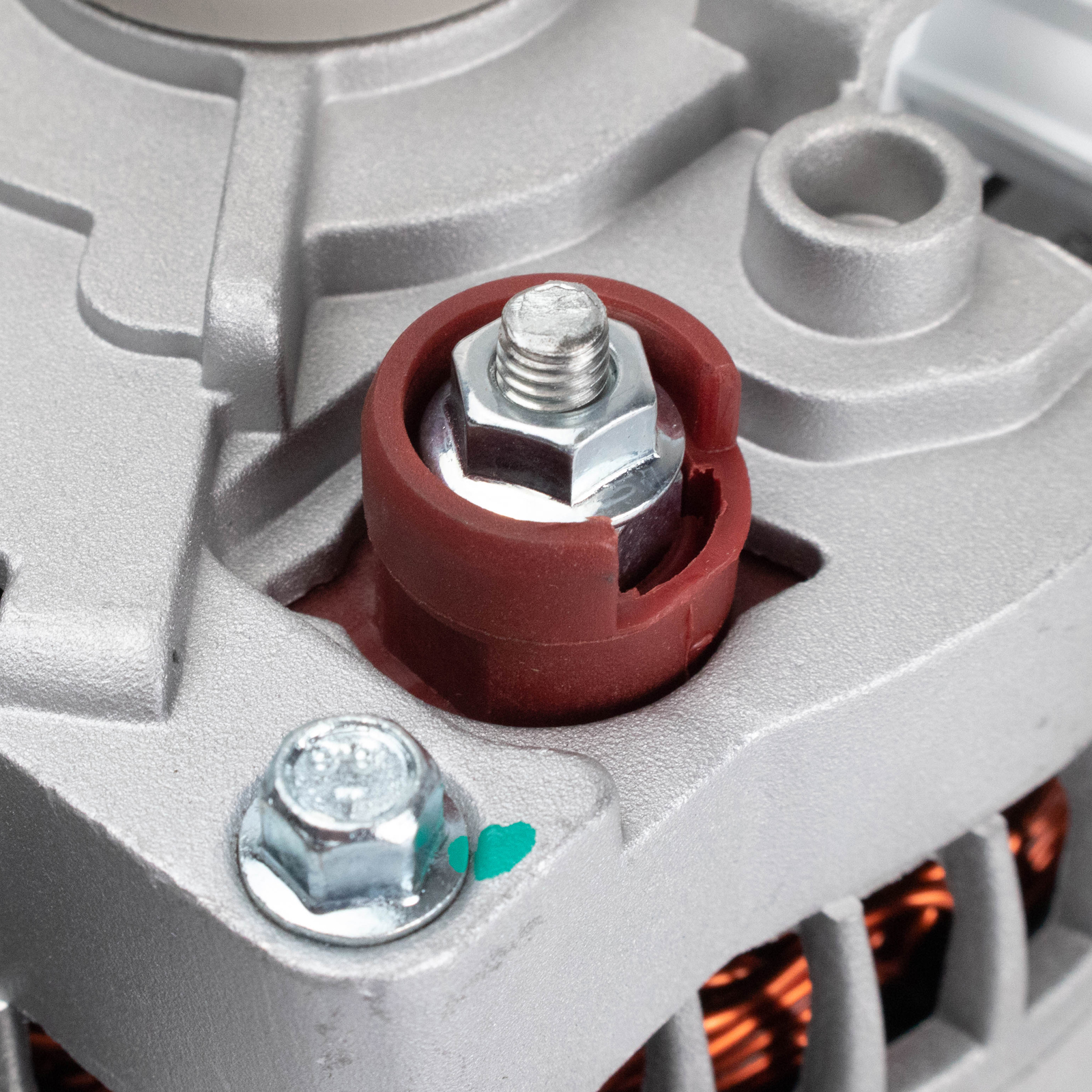 TRQ Alternator Compatible with 2001-2004 Ford Escape Mazda Tribute 8259
