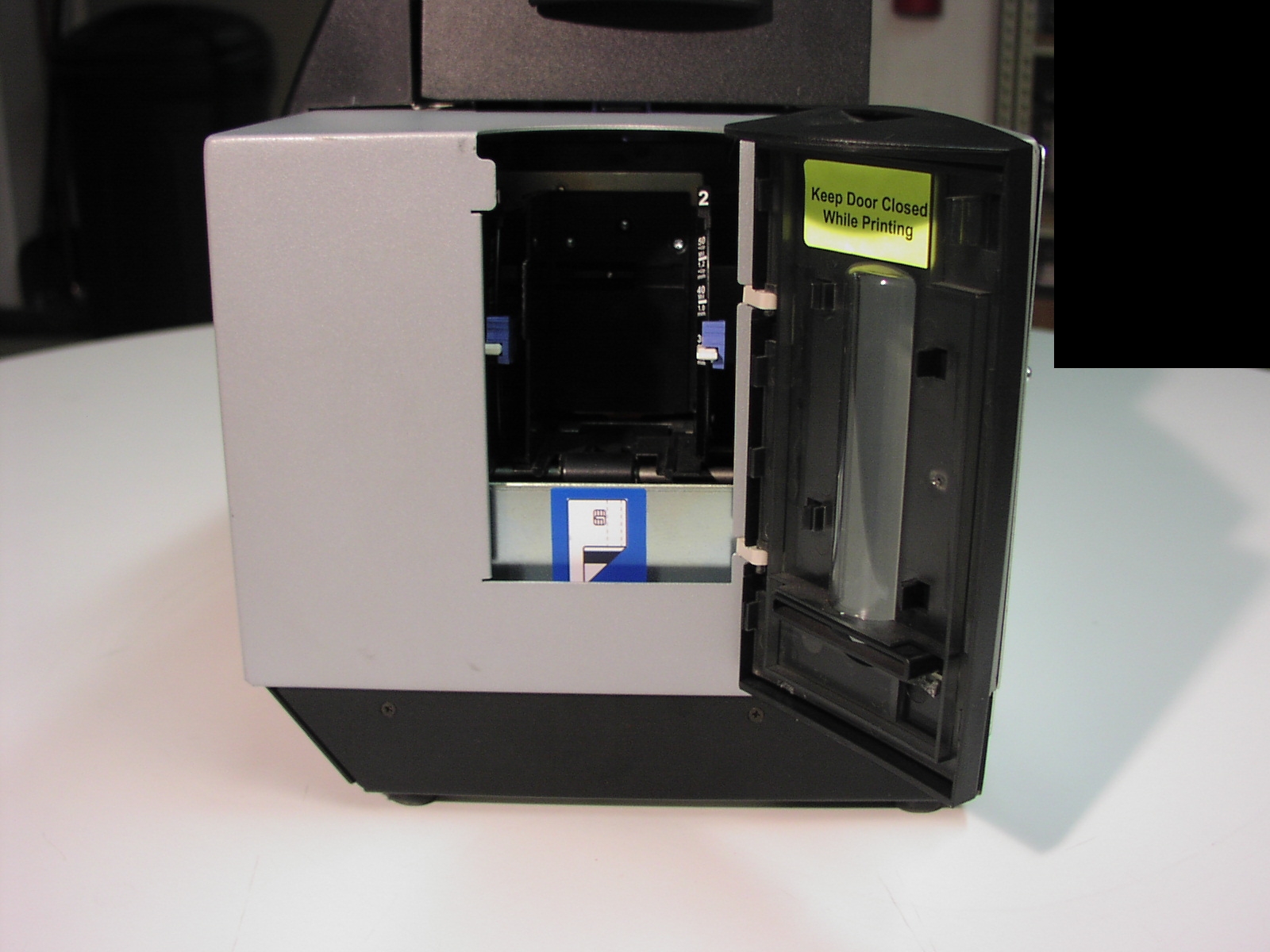 Fargo HDP600 CR100 (Oversized/Millitary Cards) Laminating ID Card