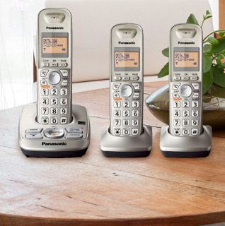 phones.jpg?1397776649