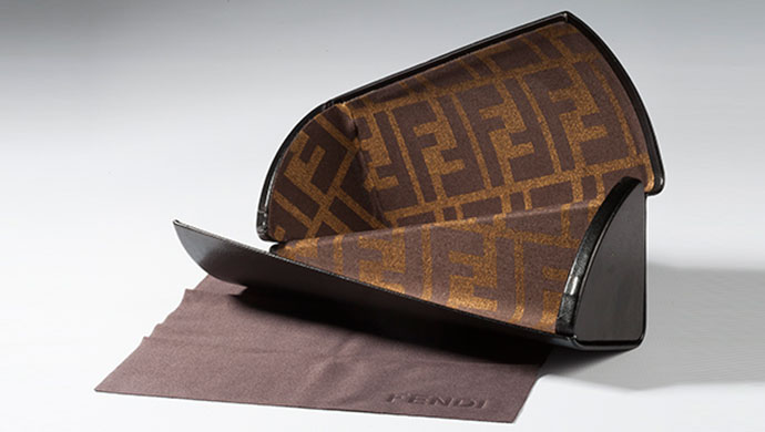 FENDI-LG-TWIST-open_2__8557_0_11520_0_26