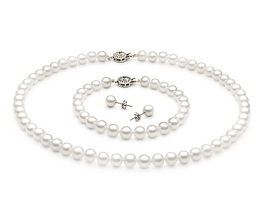 Pearls on your wedding day? :  wedding pearls bridesmaid gift jewelry necklace wedding jewelry 9mm White Pearl Set White Pearl Set
