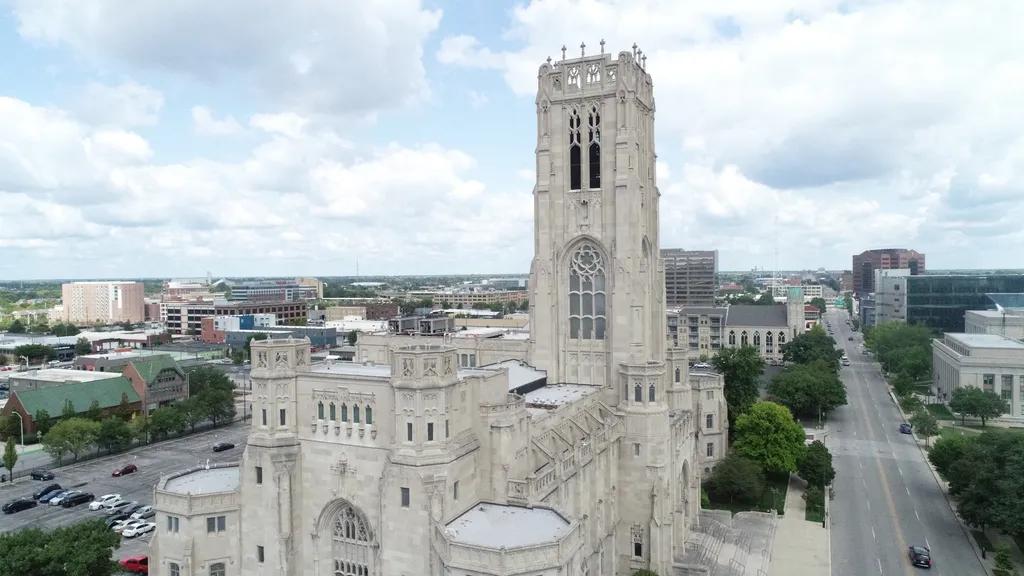Repairing Masonry Cracks in Indiana: A Professional Guide