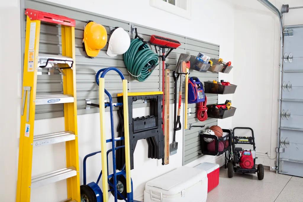 Transform Your Garage with a Makeover in Osprey, FL!
