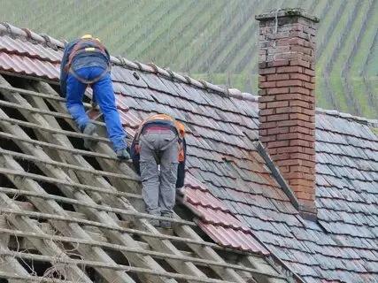 Roofing in the Quad Cities: Choosing the Right Contractor