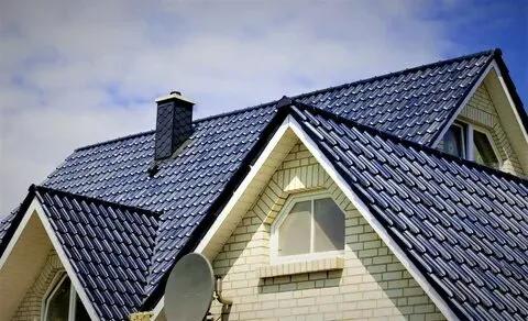 Close Quarters: Locating Roofing Experts Nearby