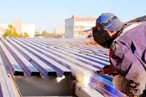 Elite Eaves: The 10 Supreme Roofers in Aurora