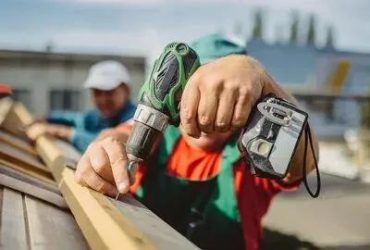 Local Garage Roof Repair: Find Help Near You