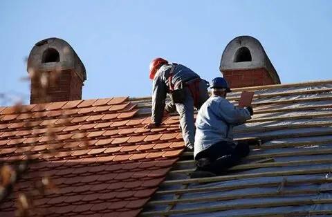 Craftsmanship in the Sky: The World of Mexican Roofers