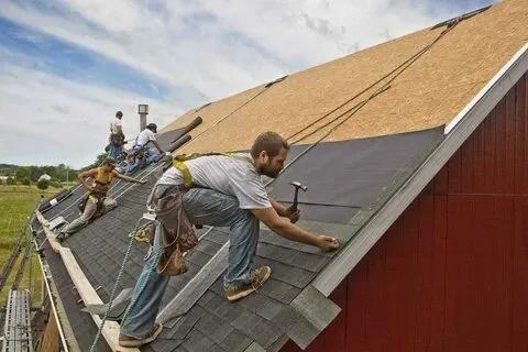 The Elite Rooftop Artisans: Top Roofers of the Year