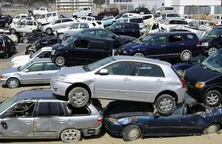 Get Cash Today for Your Junk Car in Waukegan!