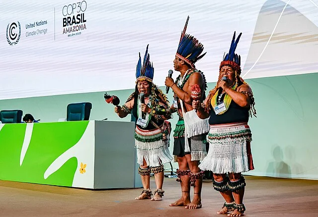 10.11.2025_–_Abertura_da_30.a_Conferencia_das_Partes_da_Convencao-Quadro_das_Nacoes_Unidas_sobre_a_Mudanca_do_Clima_COP30_54914903390.webp