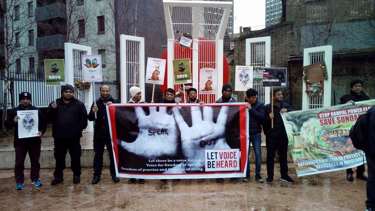 Demonstration in London. (Source: Facebook.com/SaveSundarbans.SaveBangladesh)