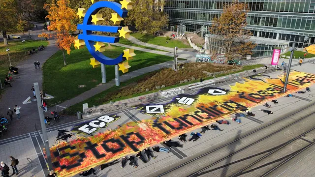 20211029_ECB_Koalas_Action_Germany_Frankfurt_KK_48-scaled.jpg
