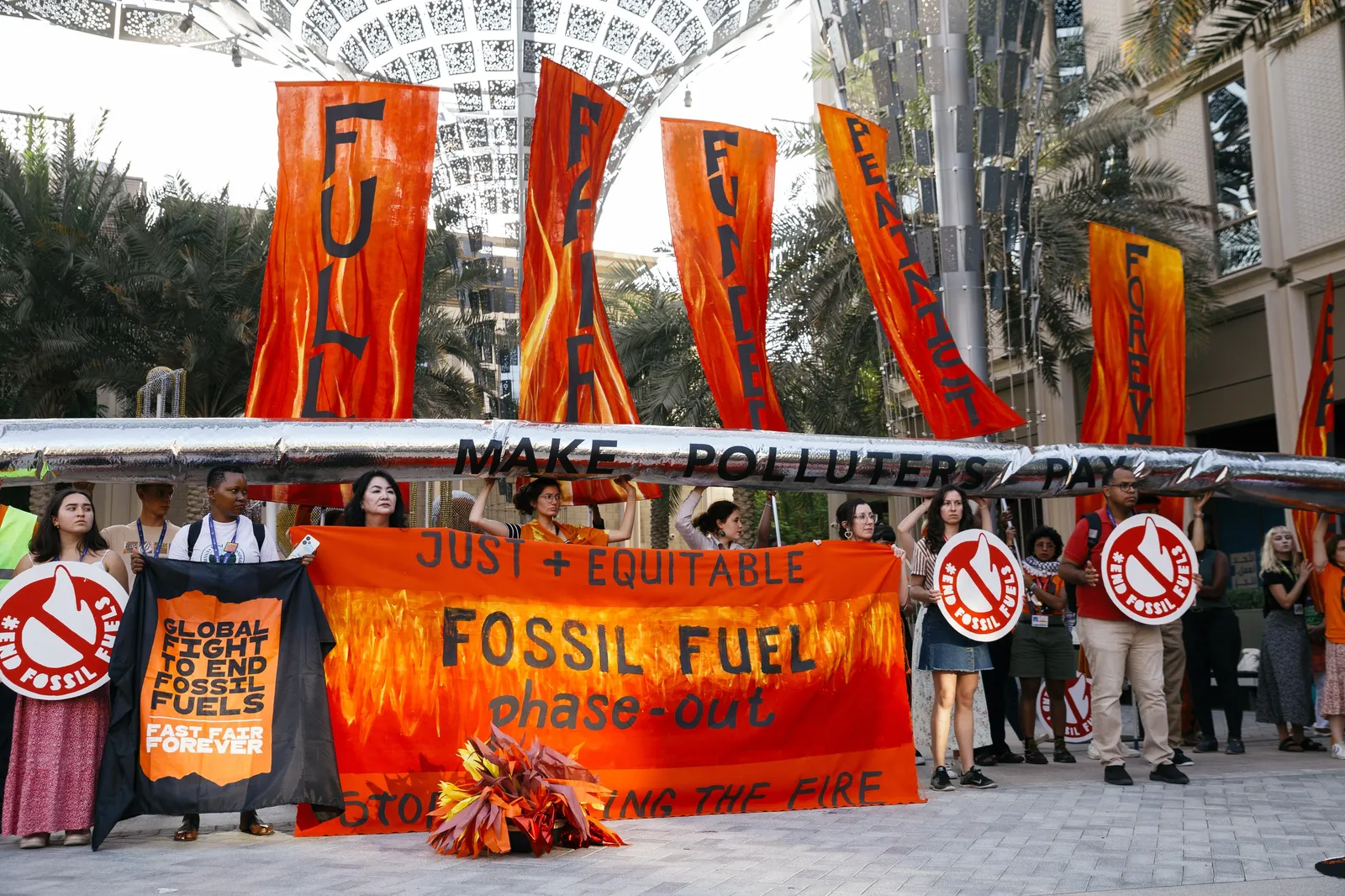 20231205_COP28_End_Fossil_Fuels_action_BC_021.jpg