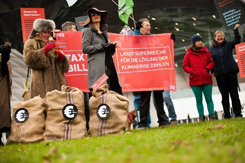 20241112_Tax_Their_Billions_action_Germany_Munich_ERM_024.jpg