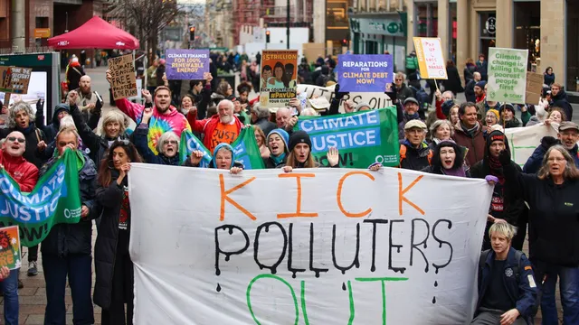 20241116_GDA_Climate_Justice_march_Scotland_Glasgow_SC_021-1-scaled.jpg