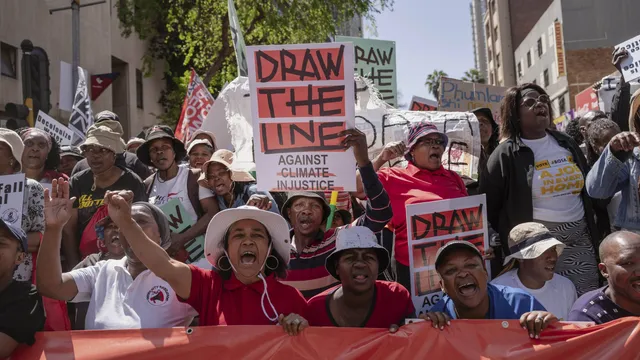 20250918_Draw_The_Line_South_Africa_Johannesburg_People_Power_march_IH_043-scaled.jpg