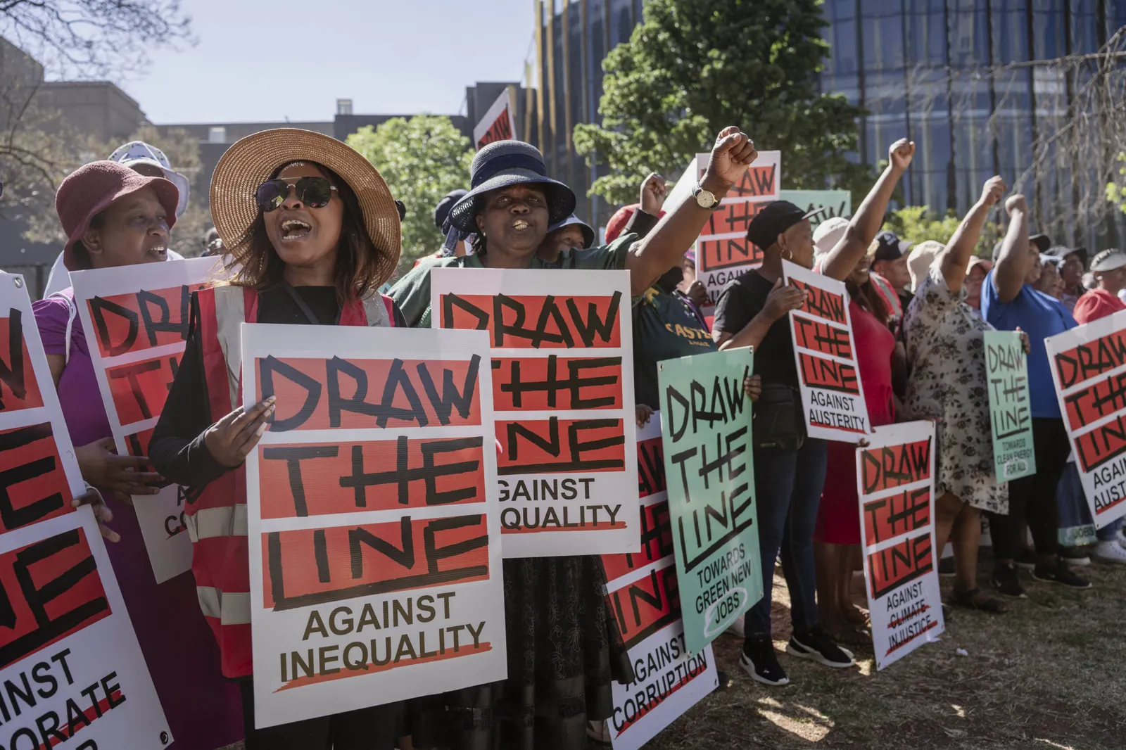 20250918_Draw_The_Line_South_Africa_Johannesburg_People_Power_march_IH_06-scaled.jpg