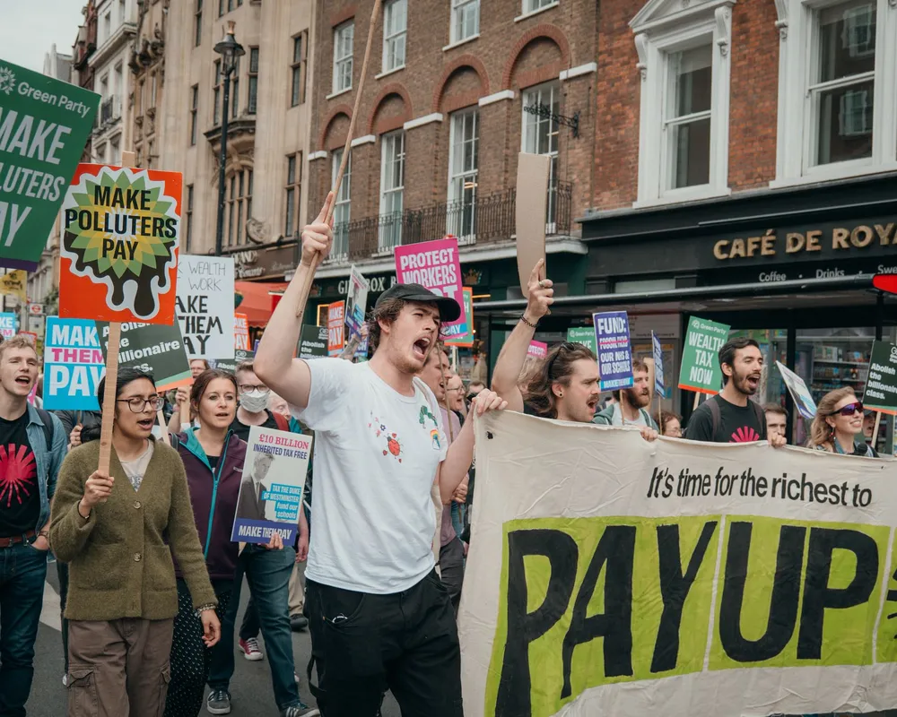 Make Polluters Pay march in the UK.