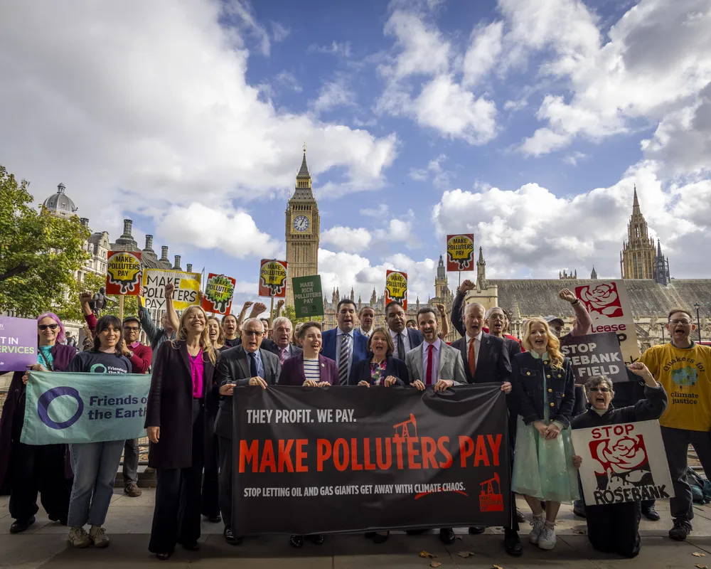 Campaigners outside UK parliament