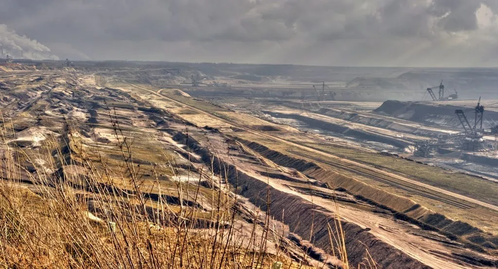 Brown coal surface mine of Garzweiler, Germany (credit: Bert Kaufmann)