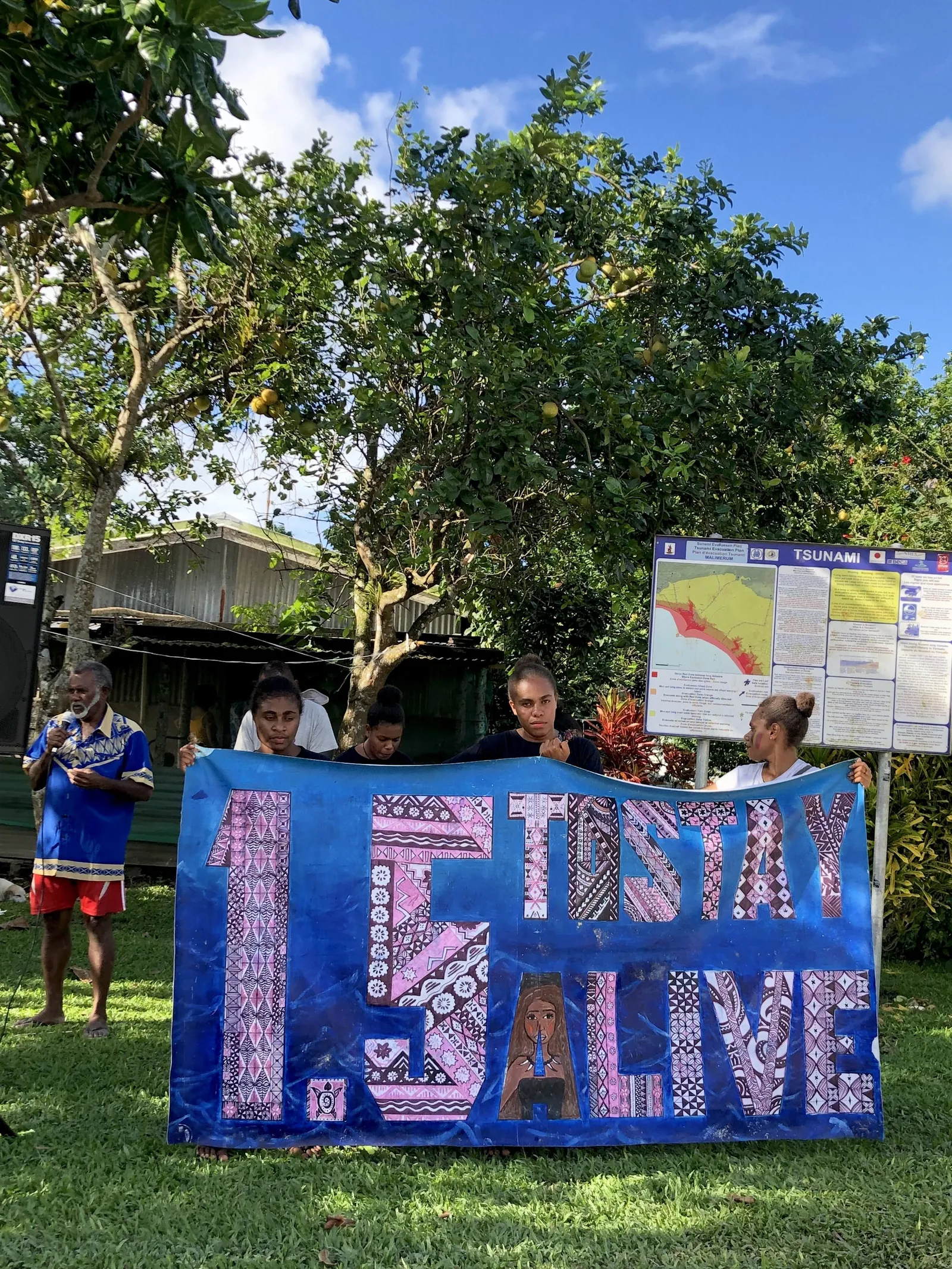 350-Pacific_PCWs-in-Mele-Village-Vanuatu.jpg