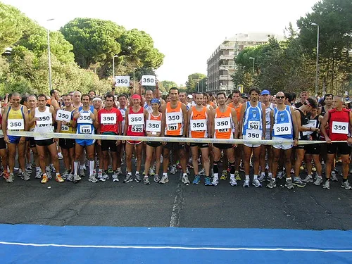 Rome (Italy) : 1000 people runs the 10+10+10 = 30km Sea Marathon to contribute to the 350's worldwide event!