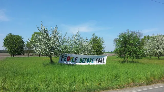^87D7B07DFBBD83C1911CCF60F8A0700080053F92A54B096D81^pimgpsh_fullsize_distr