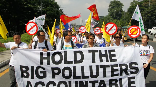 Petitioners including former Climate Change Commissioner, Yeb Sano, was among those present in demanding climate liability. Photo: AC Dimatatac