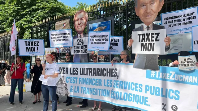 Action-Senat-7_Credit_-Oxfam-France.jpg