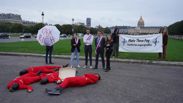 © Antoine Guibert/350.org