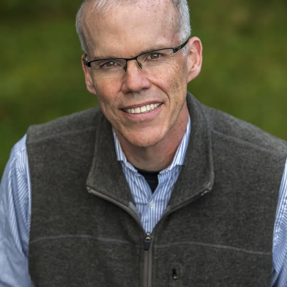 Headshot of Bill McKibben