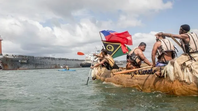 Canoes-vs-Ships-.jpg
