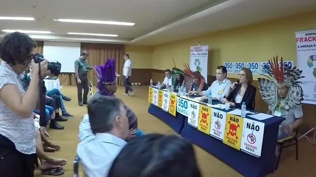 Conferencia-de-imprensa.png