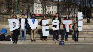 DIVEST-petition-hand-in-April-2015-300x169.jpg