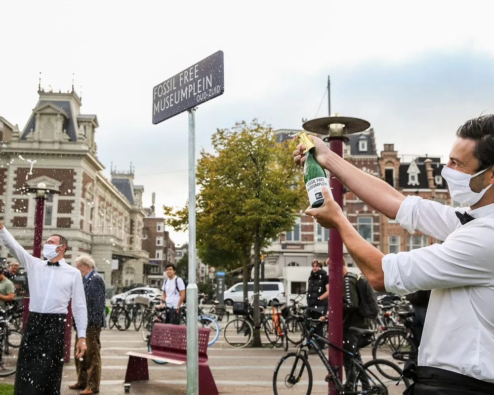 Fossil Free Culture NL celebrate Fossil Free Museumplein