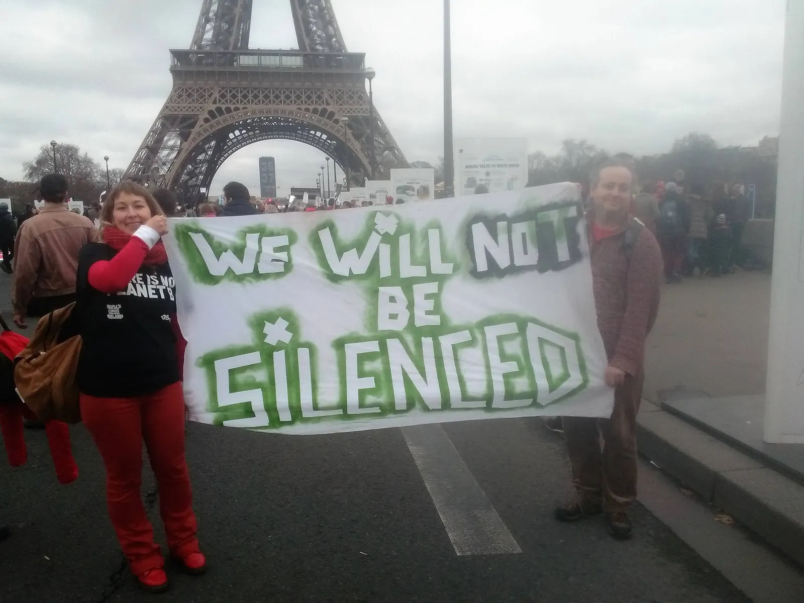 Fossielvrij.nl-Protest-during-the-Paris-agreement-2015-France-scaled.jpg