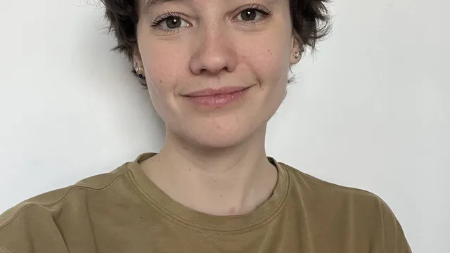 Front_facing_photo_Lea-scaled.jpeg