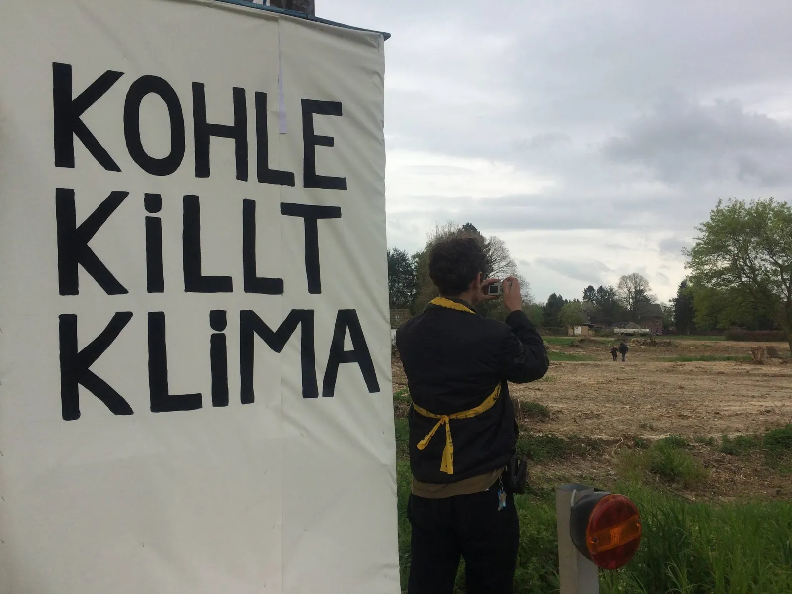 "Coal kills the climate"