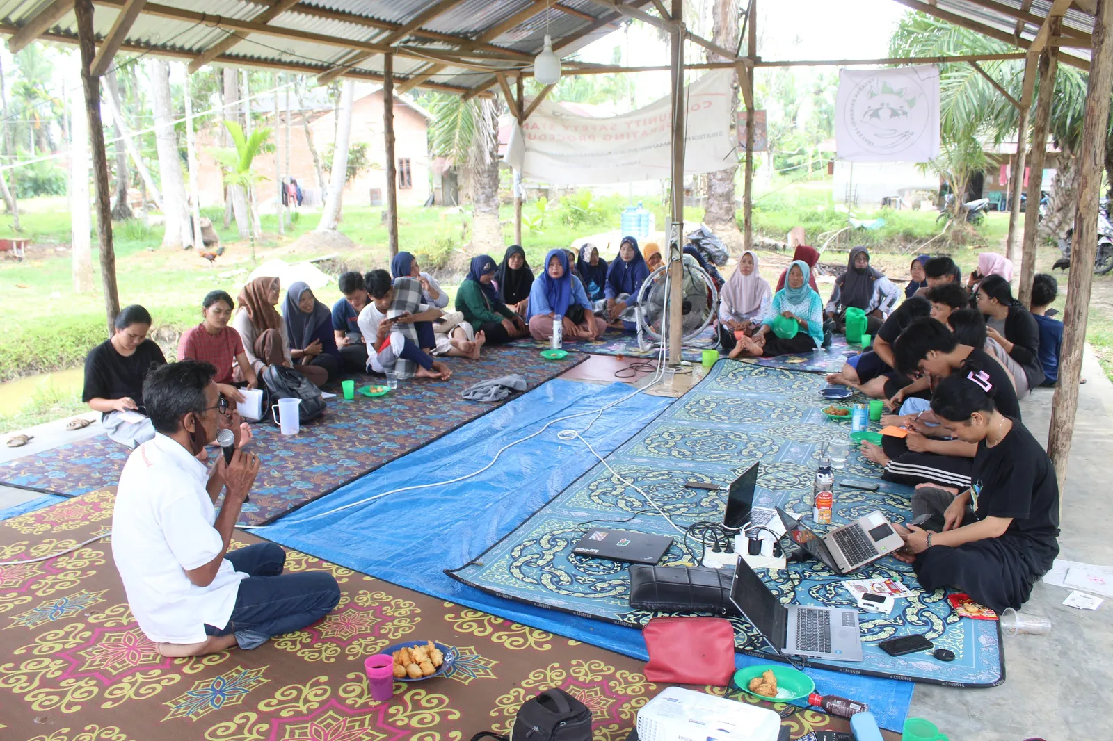 Indonesia-story-picture-1.jpg