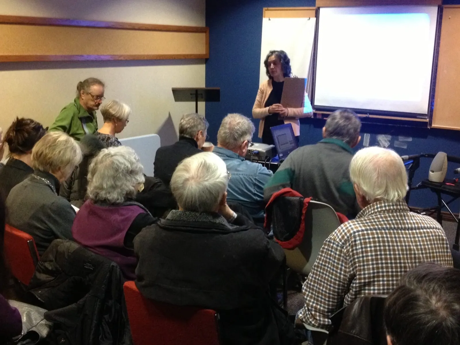 Leticia addresses the group
