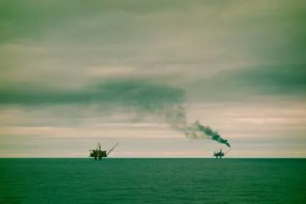 Norwegian-oil-rigs-photo-by-framtiden-430x287.jpeg