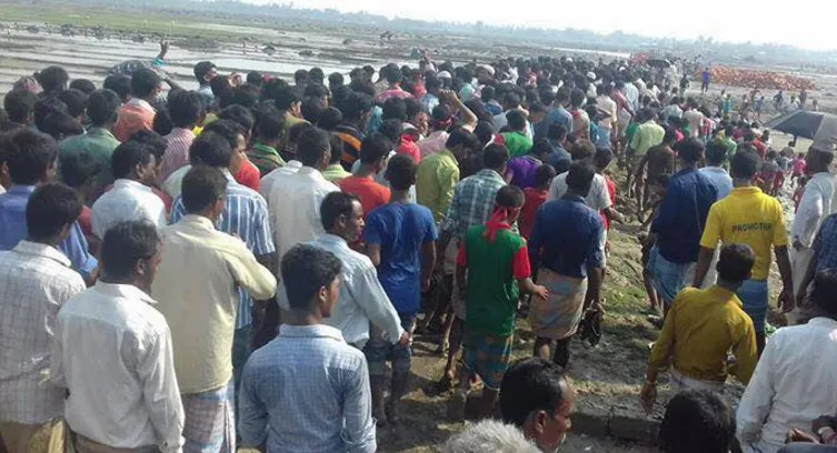 Photo: হটাও কয়লা বিদ্যুৎ বাচাও বাঁশখালী