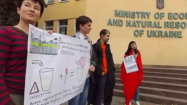 Before the flashmob at the Ministry of Ecology of Ukraine in Kyiv