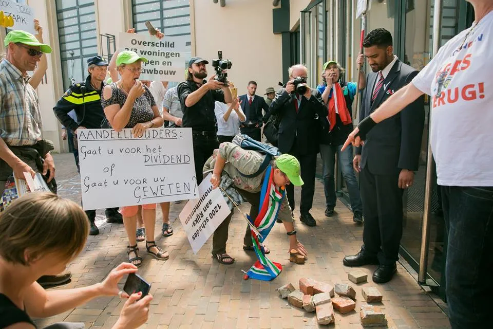 gronigen-brick-delivery.jpg