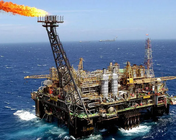 Plataforma de petróleo - combustível fóssil