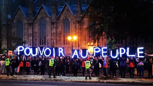 pouvoir-au-peuple-lindsay-hughues1.jpg