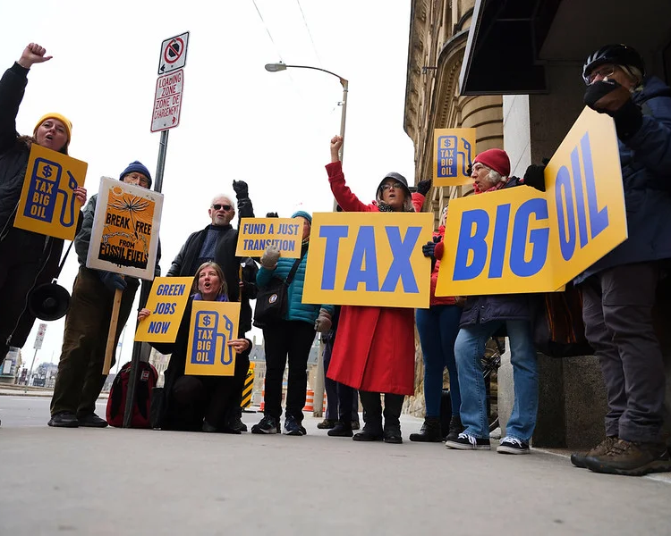 Tax big oil demo, Canada