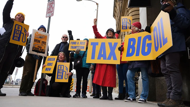 Tax big oil demo, Canada